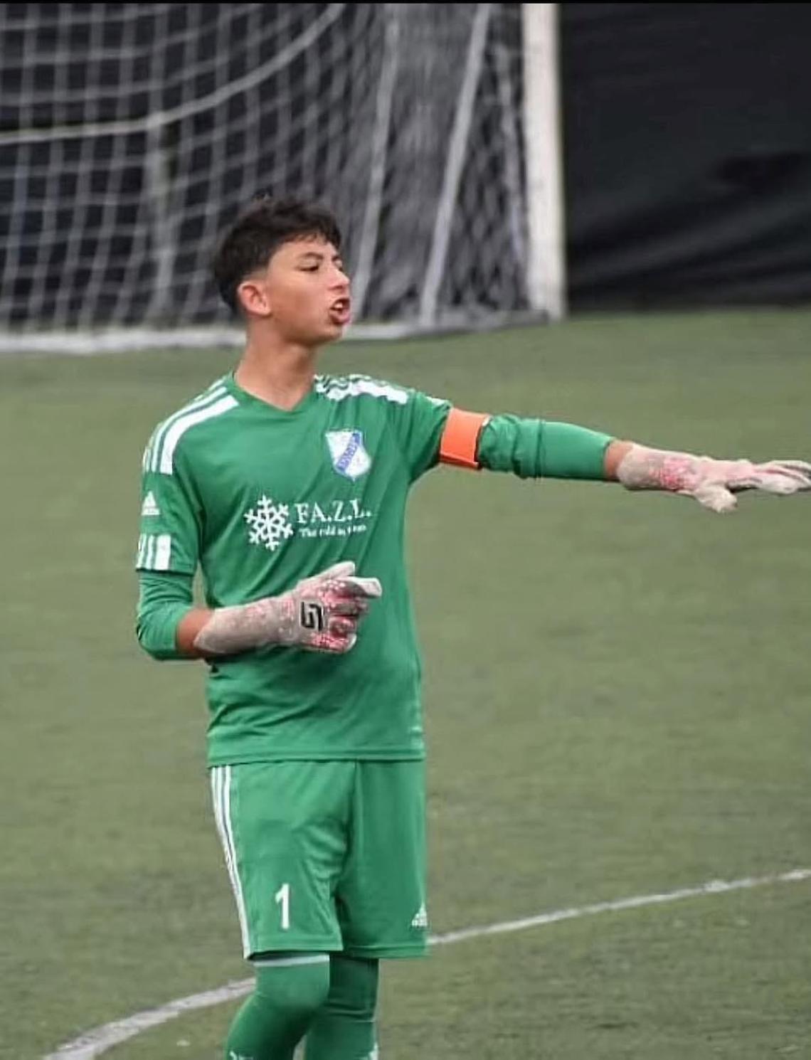Padre entra in campo e massacra un tredicenne: frattura al malleolo per il portiere del Volpiano