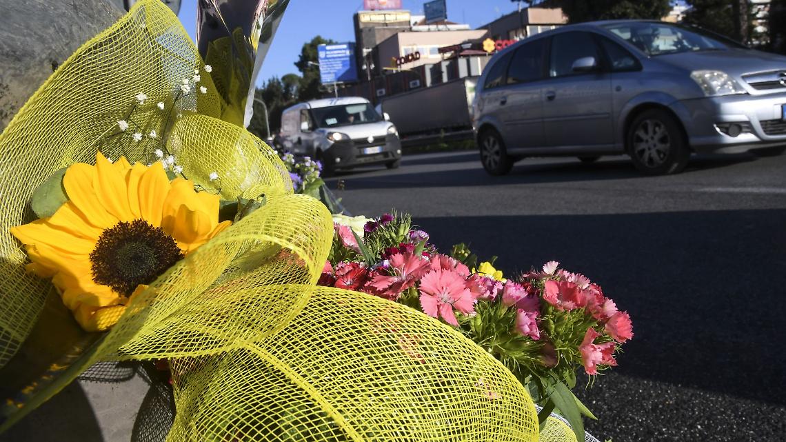 Camion travolge e uccide donna