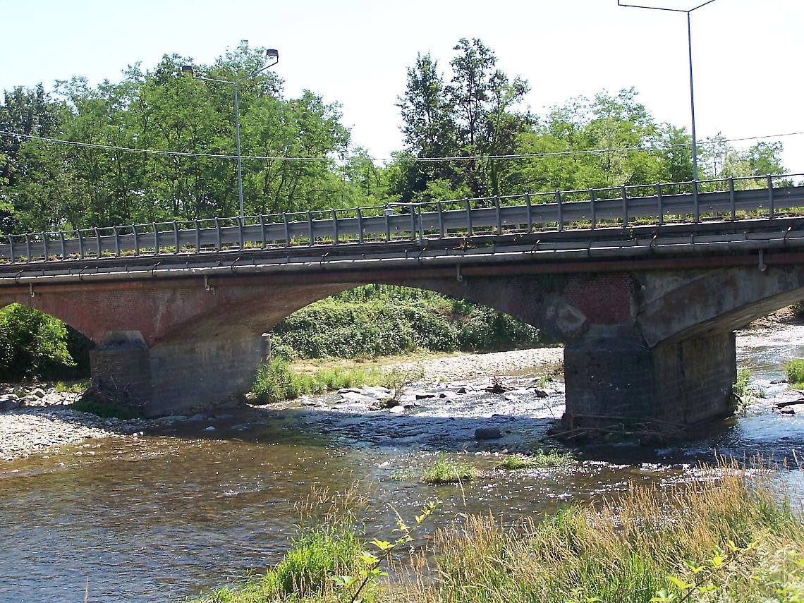 Chiude il ponte sul Malone a Front: una giornata di verifiche tra sicurezza e disagi