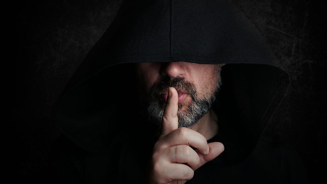 Stalking in condominio, urla e minacce nel palazzo: a Torino i testimoni parlano in aula