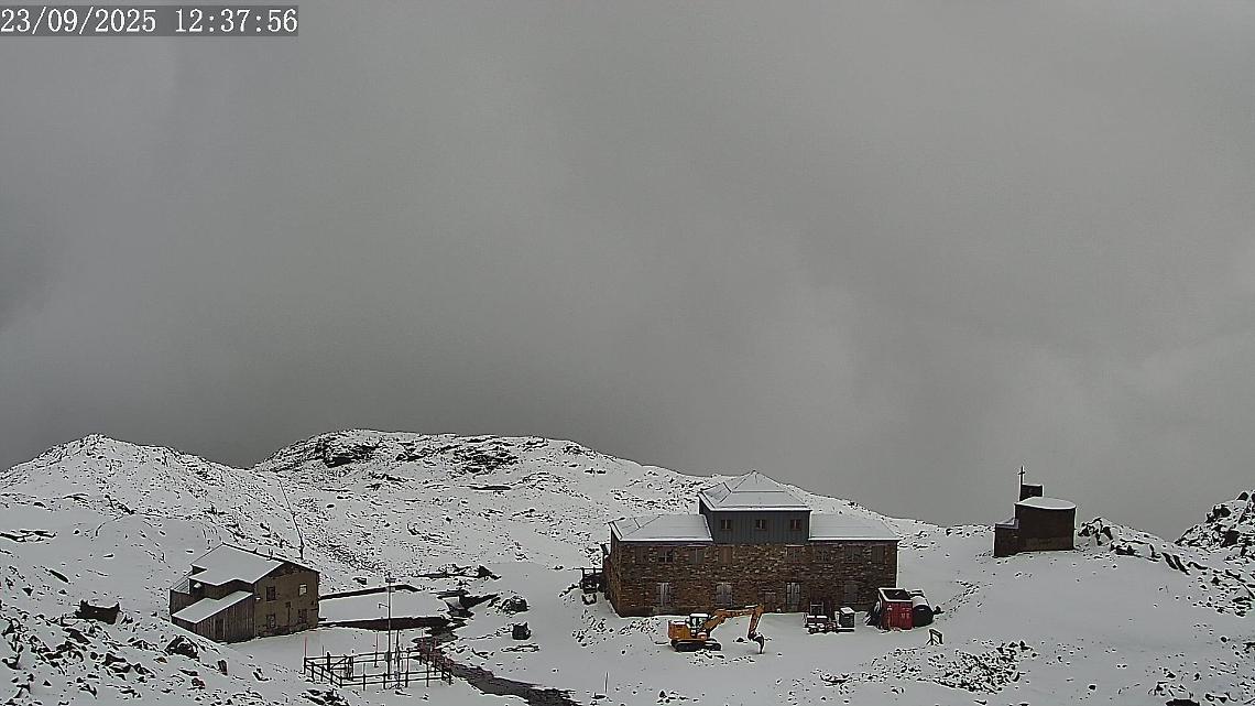 Nevica davvero a settembre? Ecco le montagne piemontesi già imbiancate