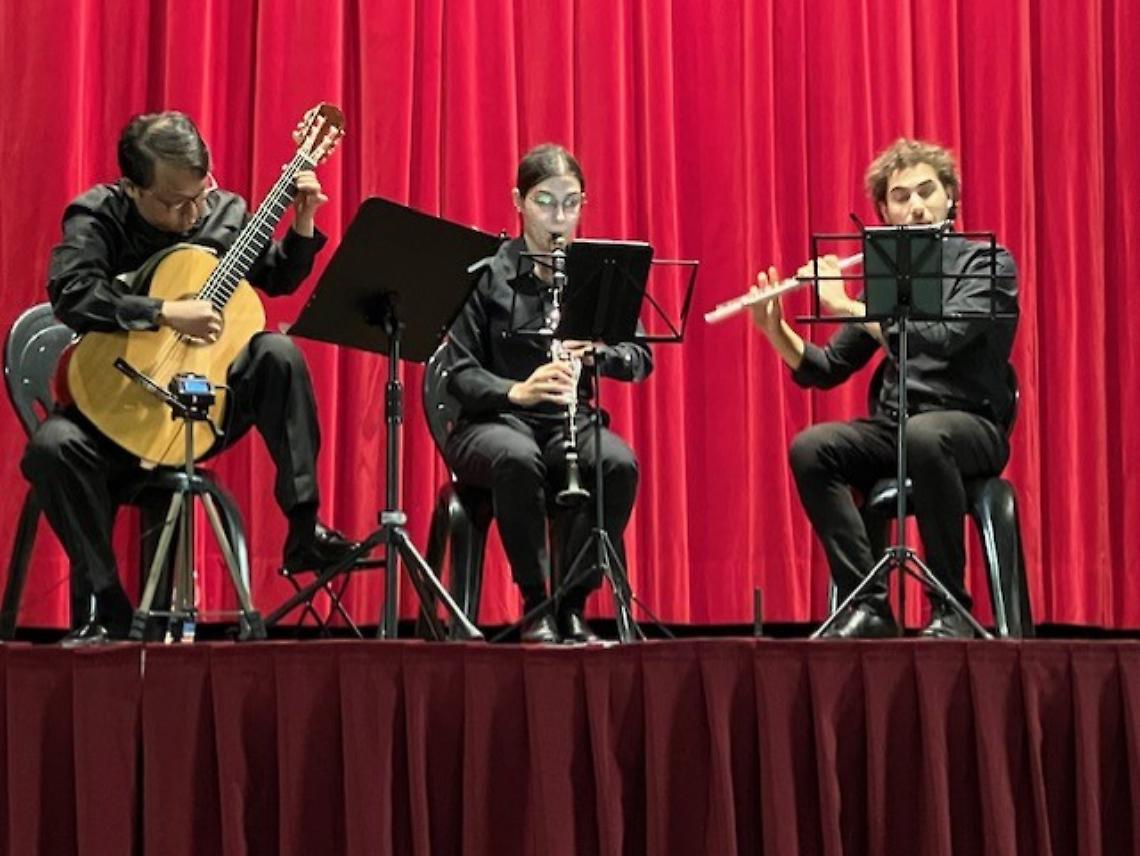 Trio Zardino incanta Quincinetto: l’apertura affidata a una tredicenne del liceo musicale di Rivarolo
