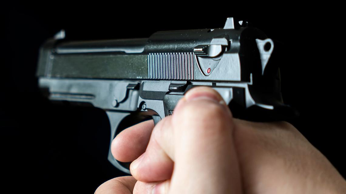 Rapina a Bruino, 64enne ferito a colpi di pistola: un arresto, due ricercati
