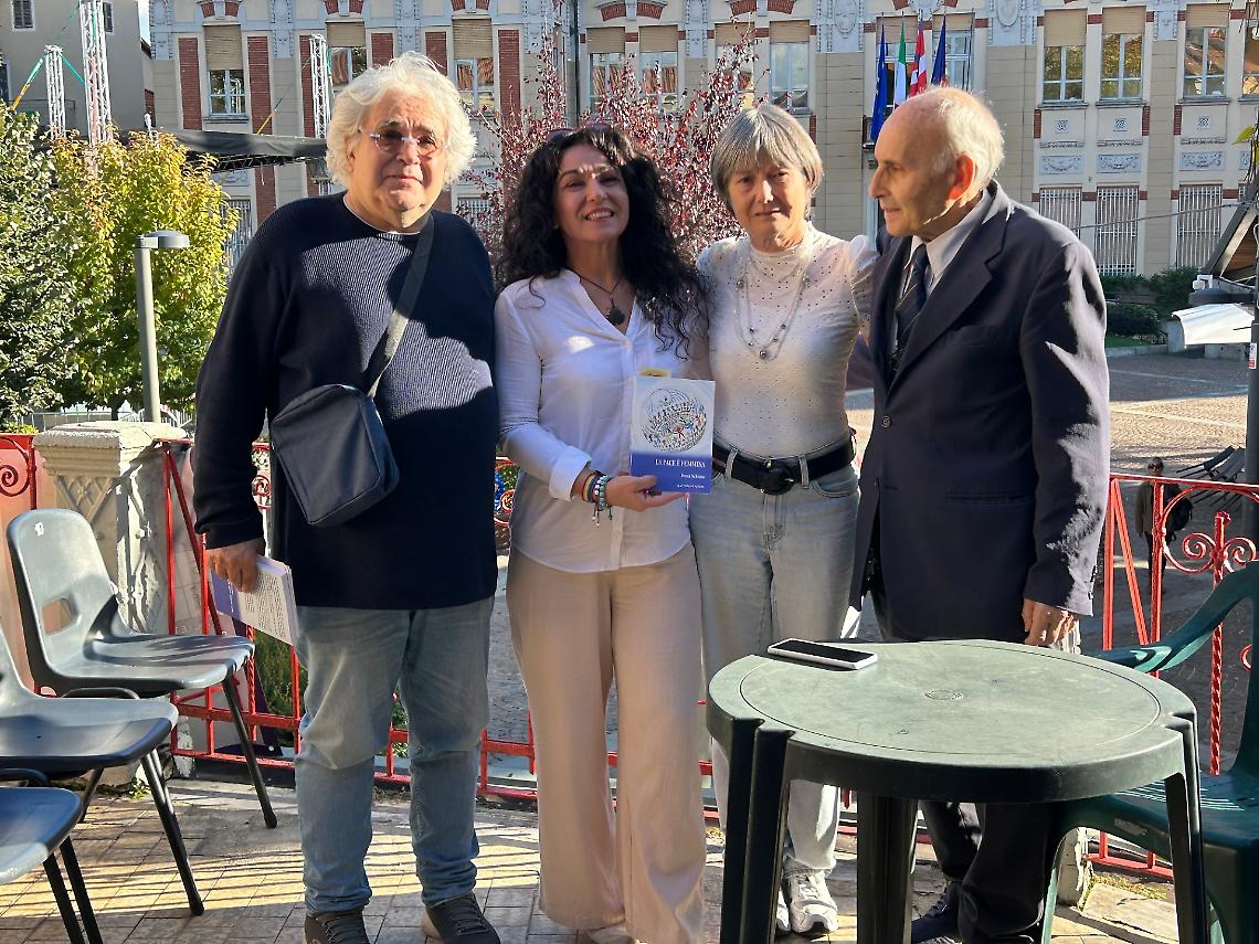 “La pace è femmina”: un pomeriggio di poesia e magia sulla Terrazza dei Curiosi