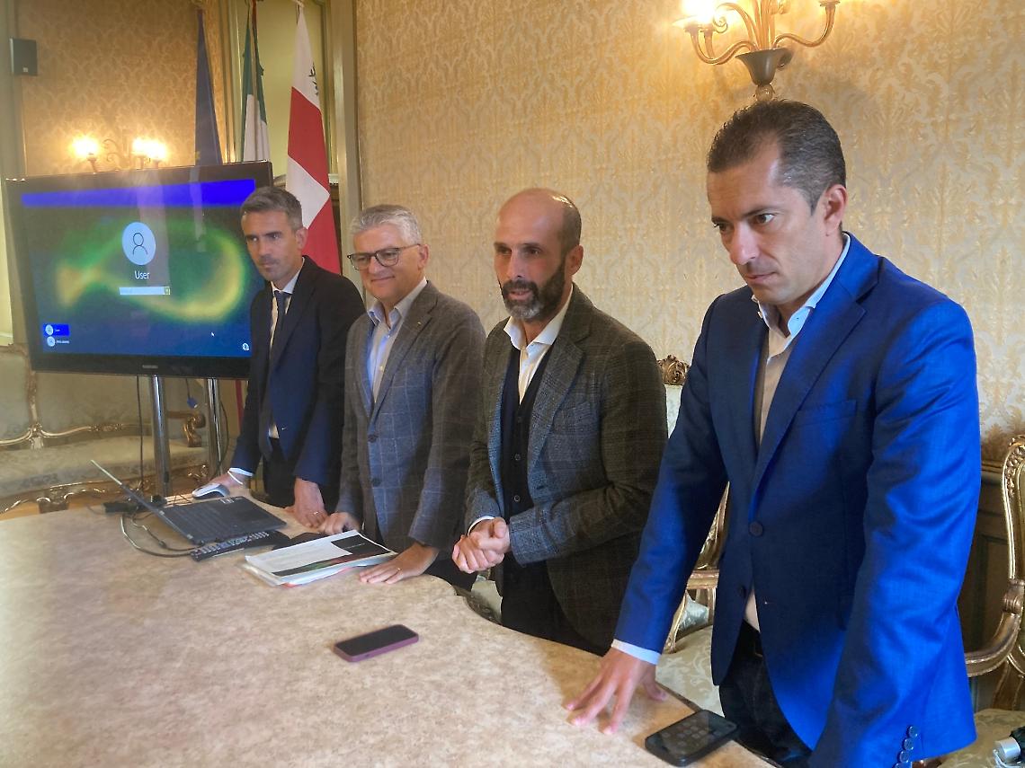 Raddoppio selettivo dei binari... Una conferenza stampa per l'amico Gigi