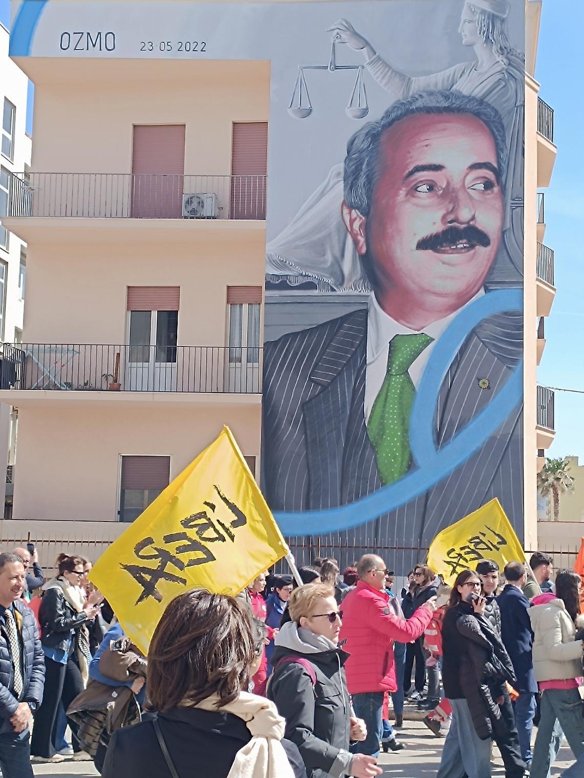 Trapani, Giovanni Falcone in un murale 
