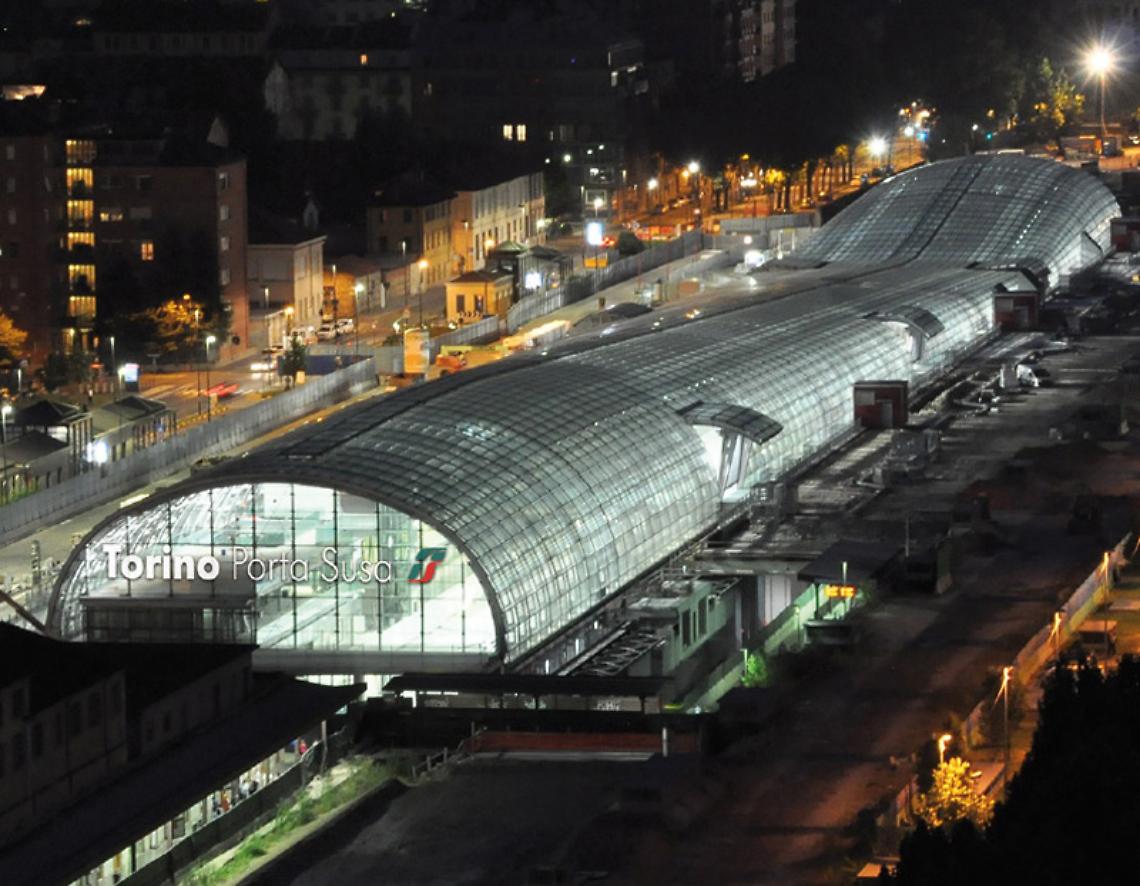 Fidanzati minacciati con un taglierino a Porta Susa: la Polizia arresta due giovani
