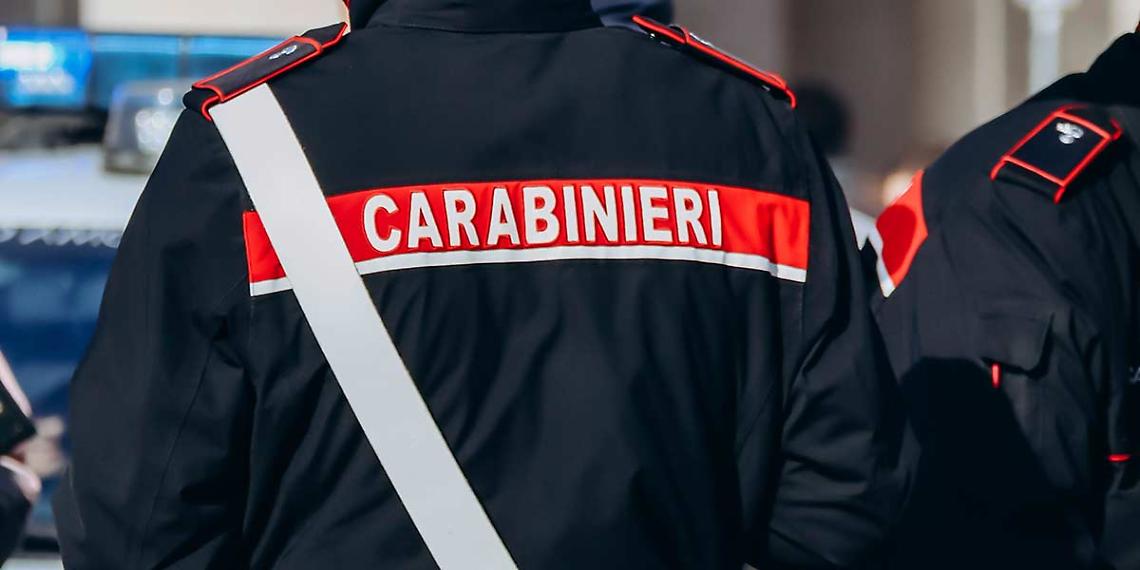 Noleggio auto finisce in rissa: scatta l’allarme pistola, ma l’arma non c’è