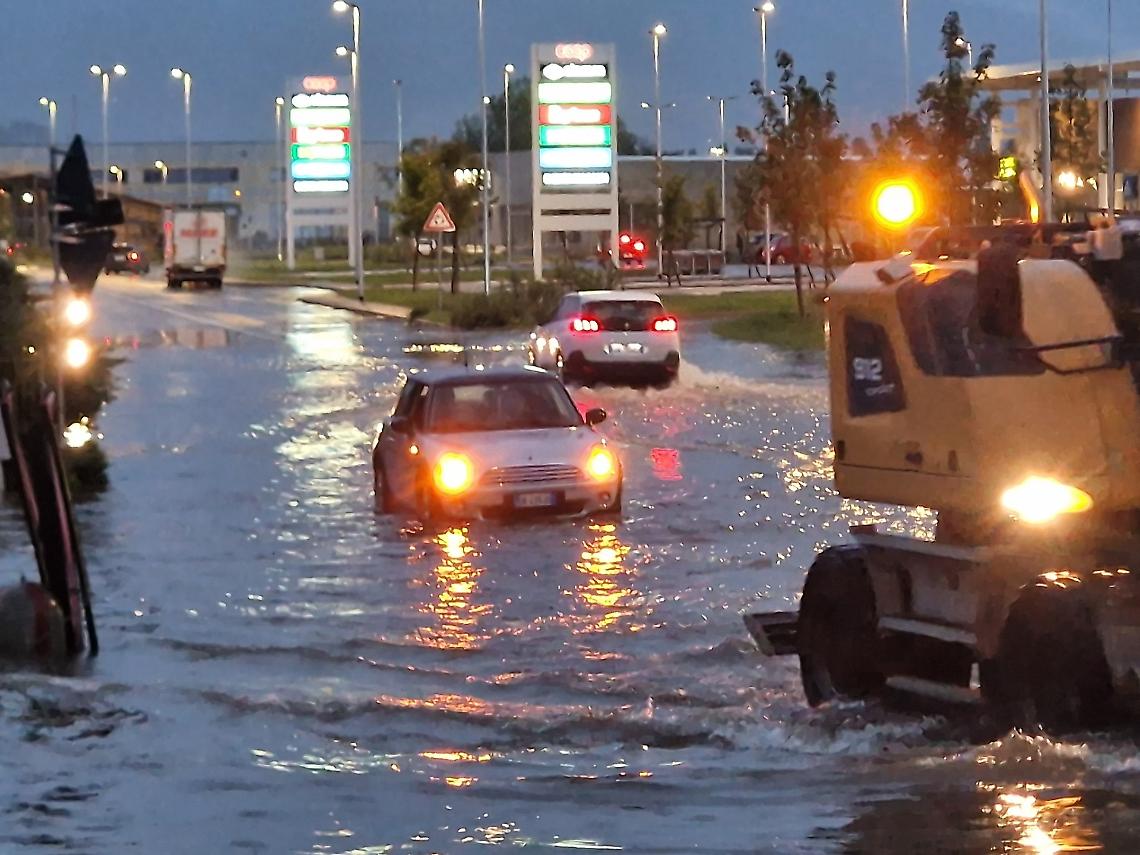 Una città allagata, in tutti i sensi