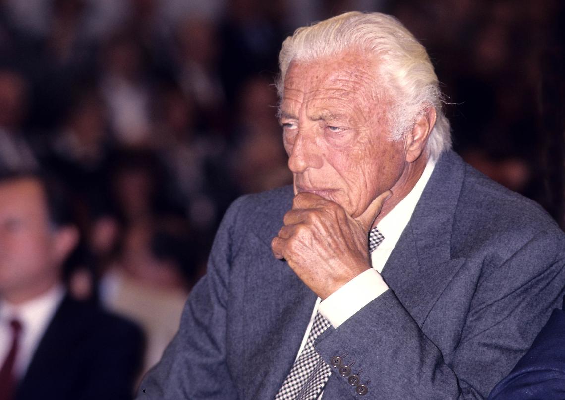 Colpo di scena. C'è un testamento segreto di Gianni Agnelli. Smentita la favola Elkann