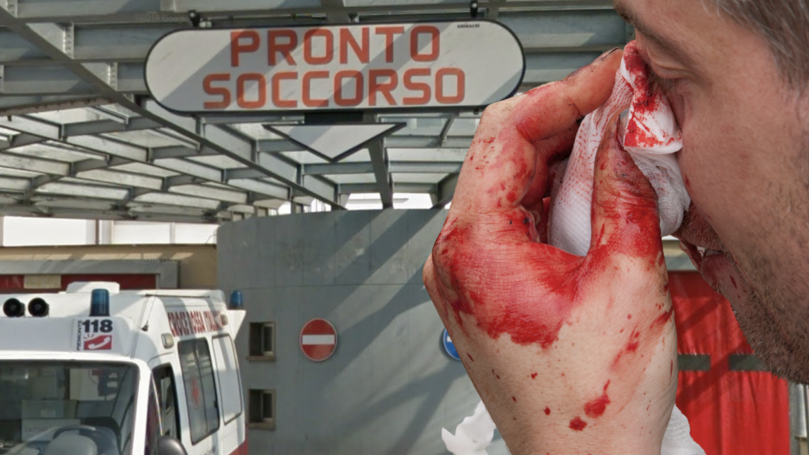 Dà in escandescenza in Pronto Soccorso, spacca il naso al medico e ferisce gli altri operatori