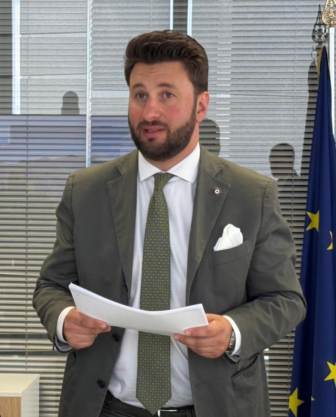 L'assessore Riboldi non dice la verità: "la sanità in Piemonte fa schifo!"