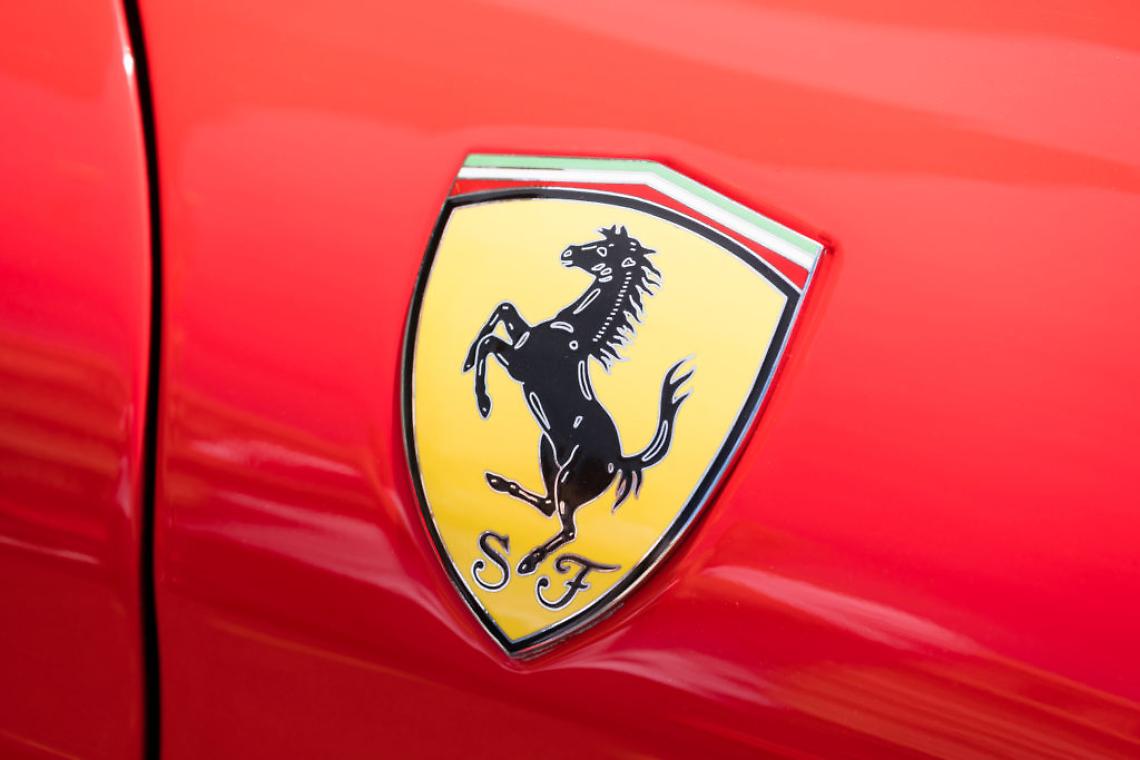Ferrari svela la sua prima elettrica: quattro porte, oltre 1000 cavalli e 530 km di autonomia. “È una data storica”