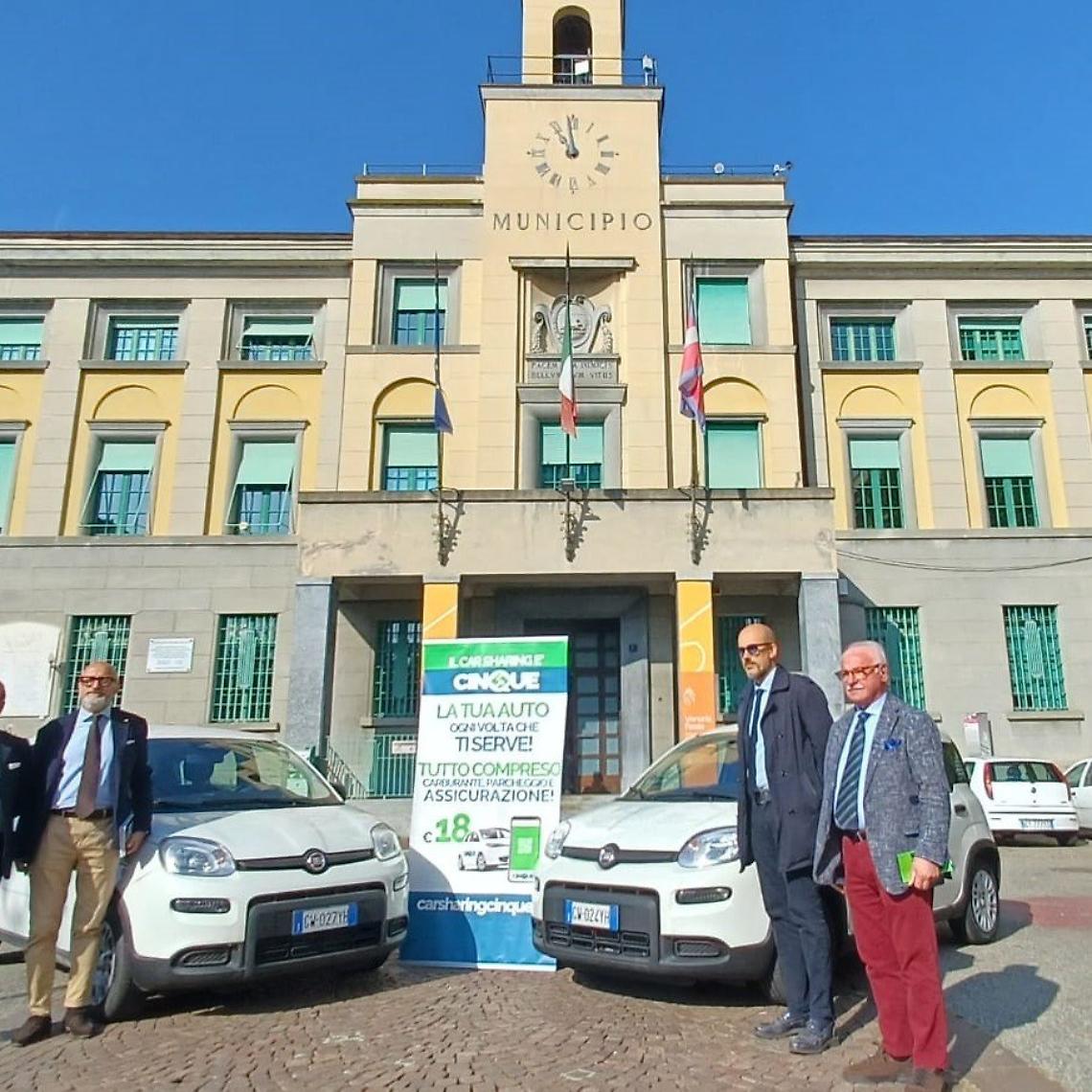 Due Panda da 28 mila euro e spese per i condizionatori in Comune per 24 mila euro: è questo il Green Deal di Venaria?