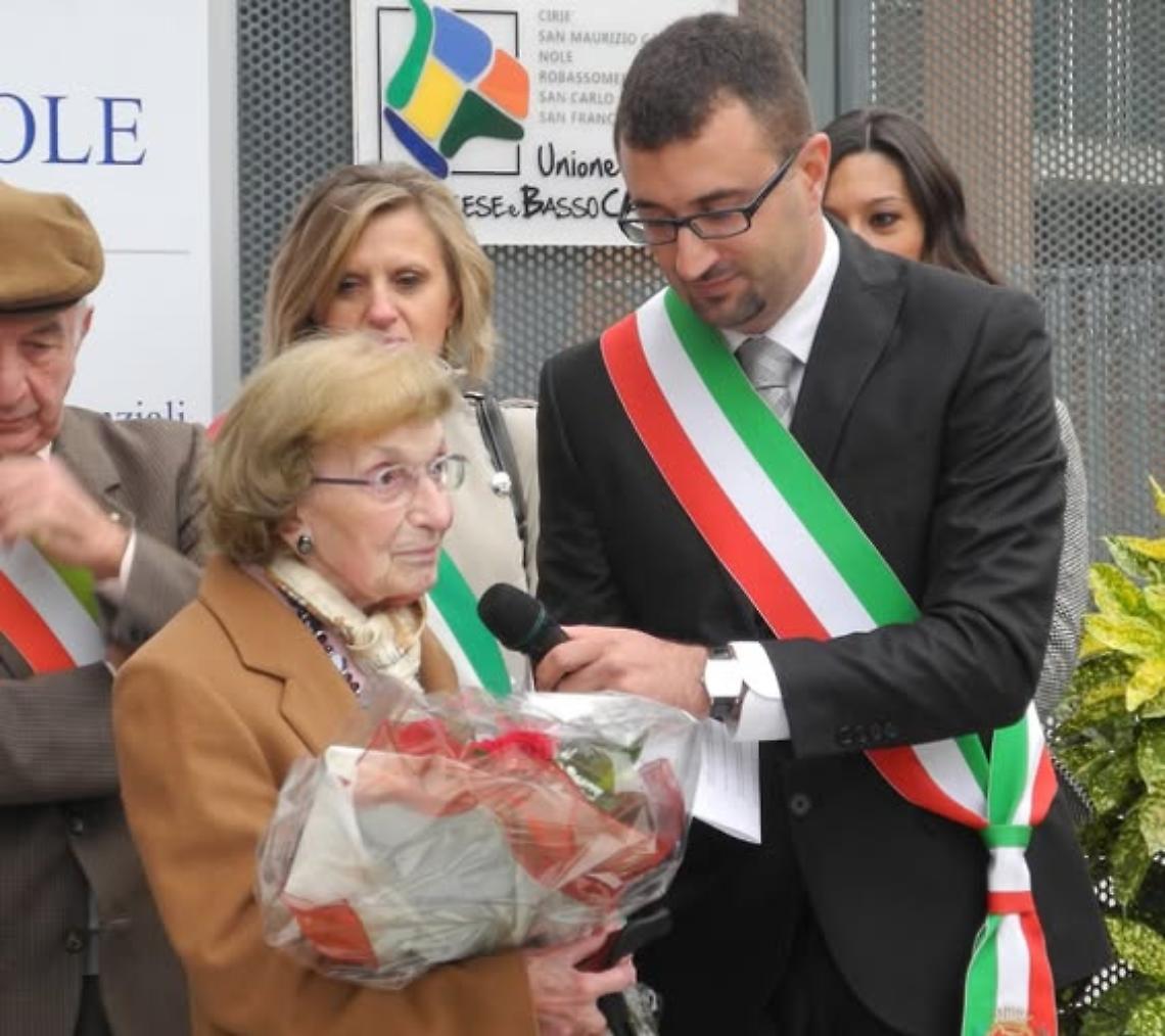 Una maestra, un sindaco, una comunità: Nole saluta Marisa Baima in Mondino