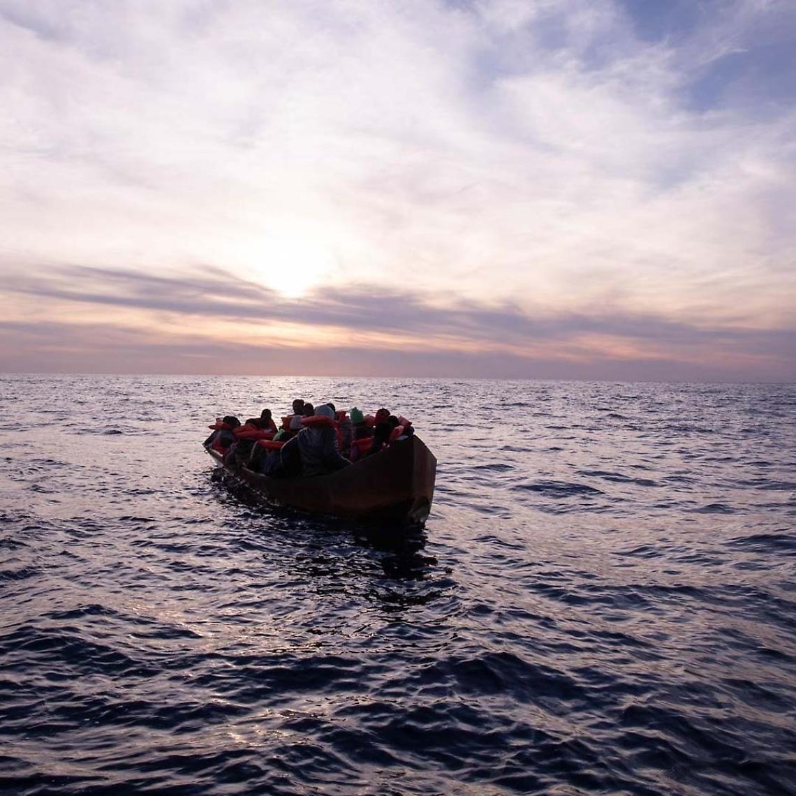 Muoiono in mare, ma l’Italia rinnova l’accordo con chi li imprigiona