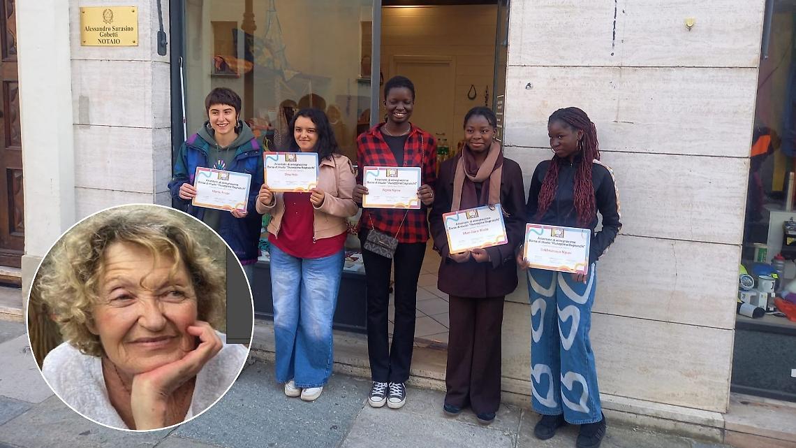 Scuola e solidarietà: Chivasso premia le studentesse nel nome di Pinuccia