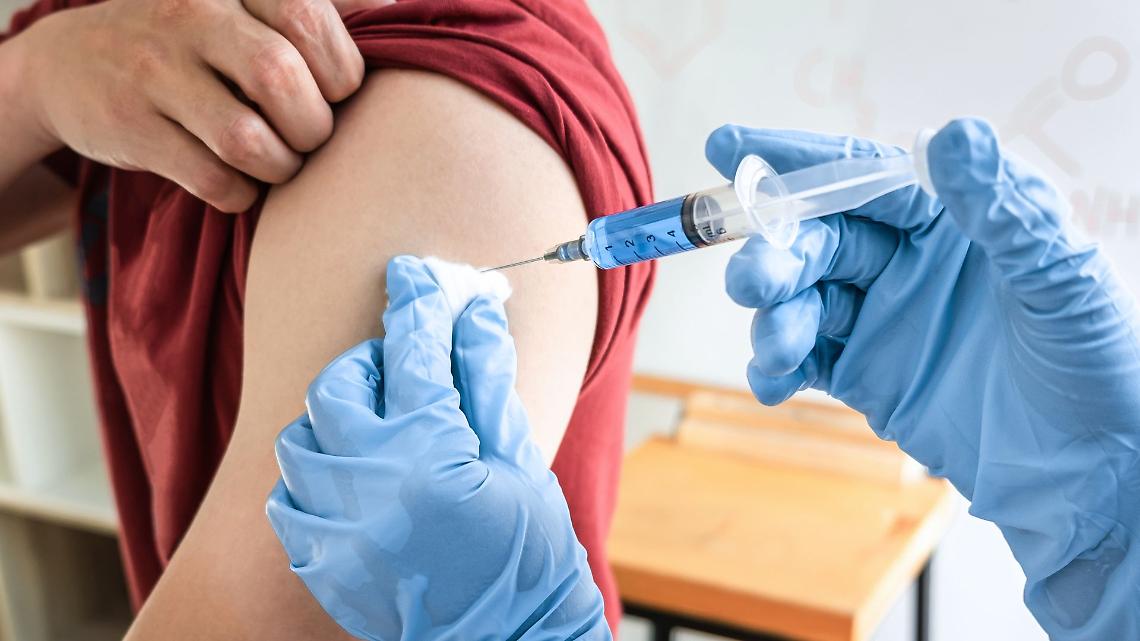 Influenza, parte la campagna vaccinale