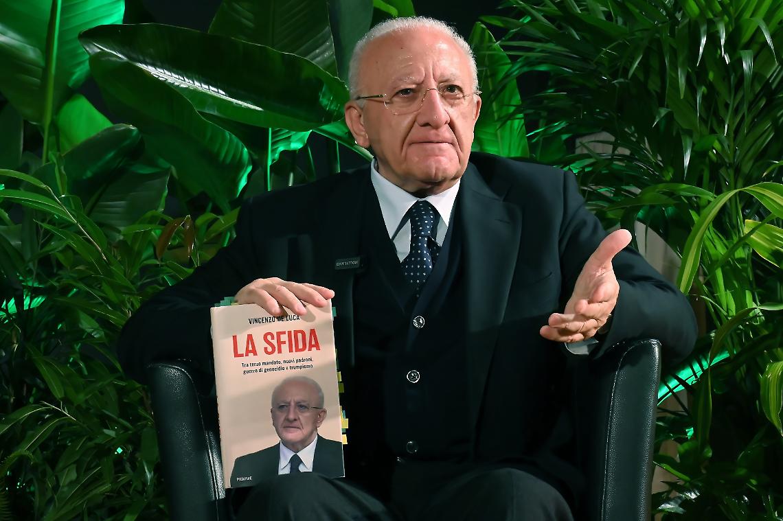 Campania al voto: addio a De Luca, sei candidati per la poltrona più calda del Sud