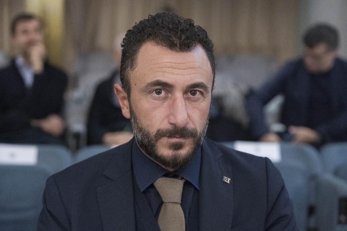 Spari nella notte di Capodanno 2024, chiesti un anno e sei mesi per Emanuele Pozzolo