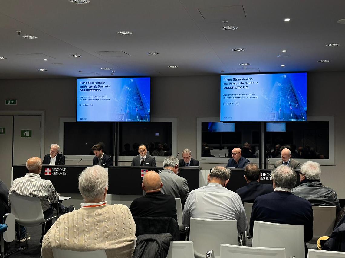 Sanità. Cirio e Riboldi si fanno i complimenti da soli: 1.925 assunzioni sulla carta, ma i reparti restano vuoti