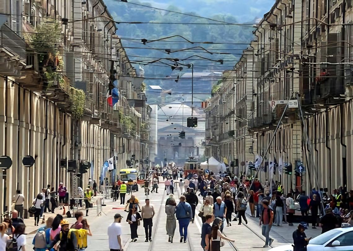 Torino, via Po verso weekend tram-pedonali? La mozione che riaccende il dibattito sulla città che cammina