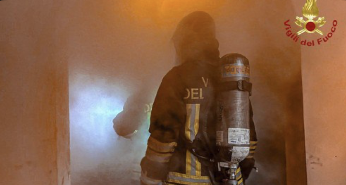 Incendio in via Ormea a Torino: morto Antonio Cavicchio, 79 anni, si sospetta un pentolino dimenticato