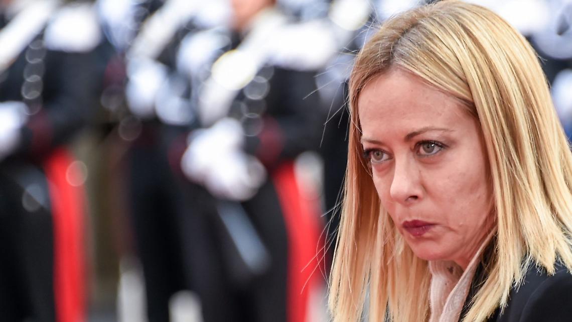 Redditi 2025, sorpresa Meloni: dimezza gli introiti e compra casa con un mutuo