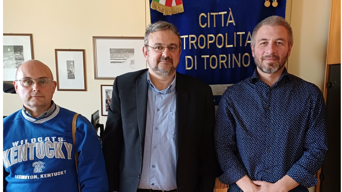 Pinasca chiede una revisione della viabilità sulla Provinciale 23: troppa velocità e una rotatoria da ripensare