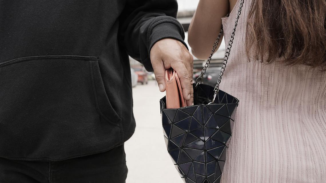 Scippi in serie a San Salvario