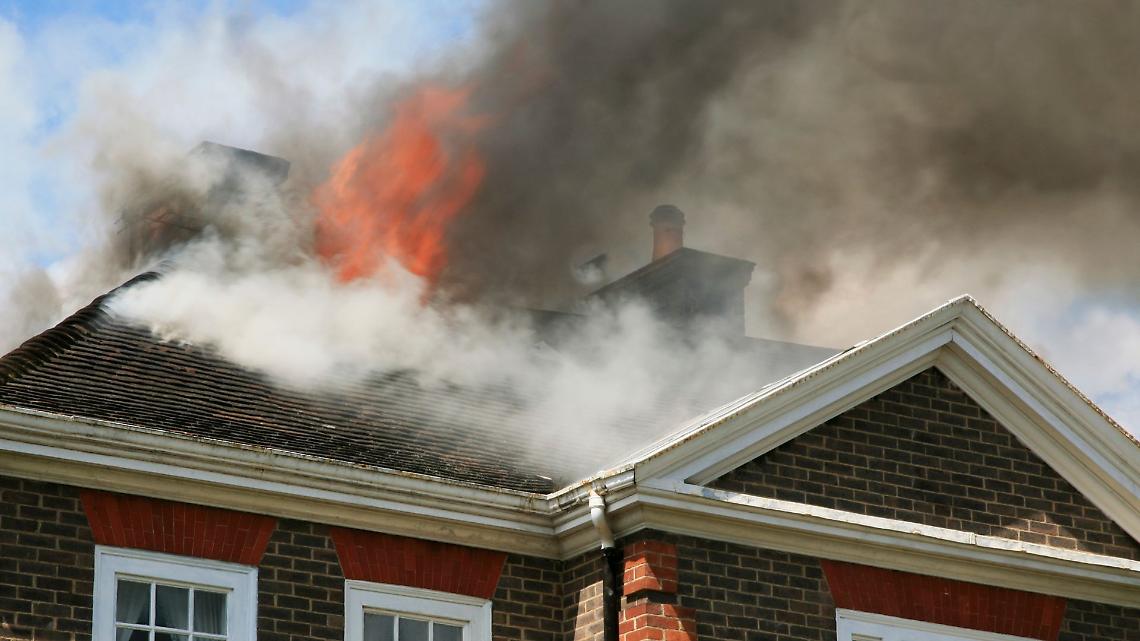 Incendio nella notte 