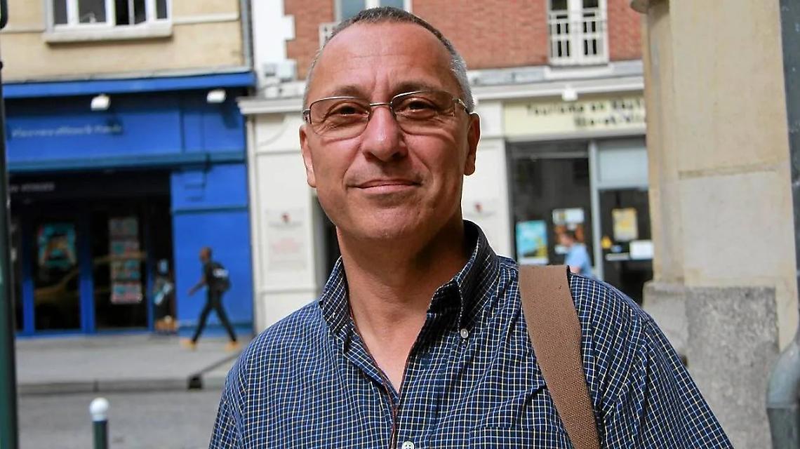 Prete dei migranti accusato di abusi sessuali: il missionario dei poveri che avrebbe violentato chi cercava salvezza