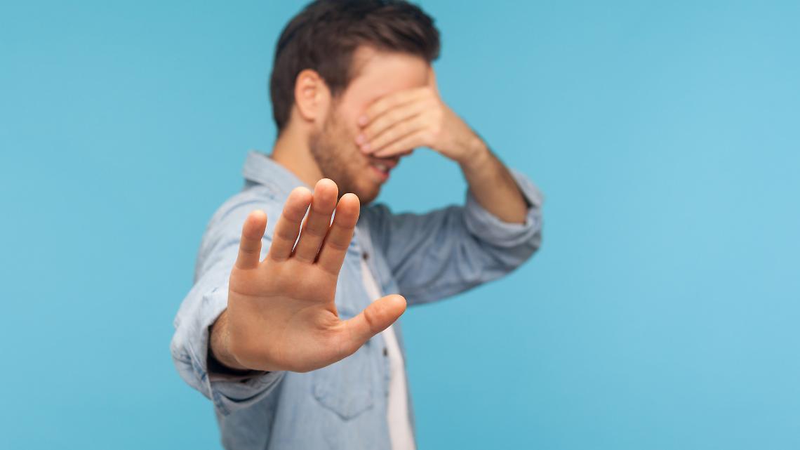 Assegno di mantenimento e privacy: il genitore può chiedere all’università se il figlio studia davvero