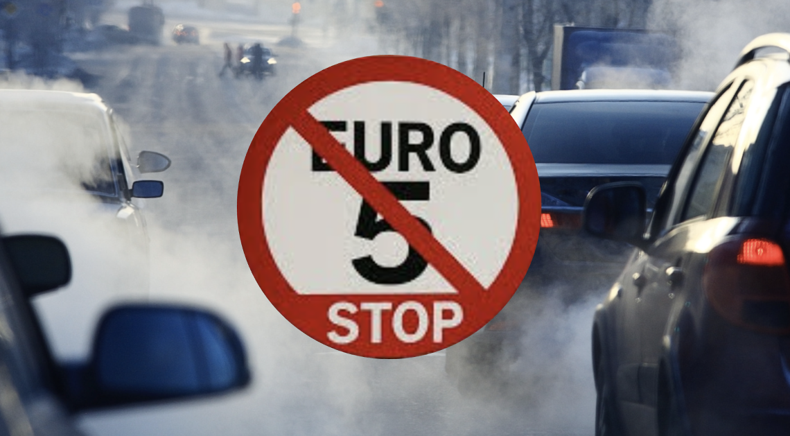 Torino soffoca nello smog: prorogato fino a mercoledì il livello arancio del semaforo antinquinamento