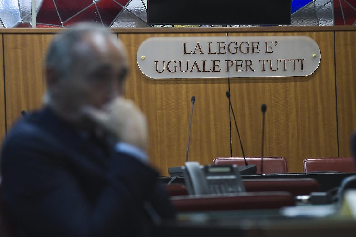 ’Ndrangheta a Ivrea: la valigetta dei bidoni e le nuove pene chieste in appello