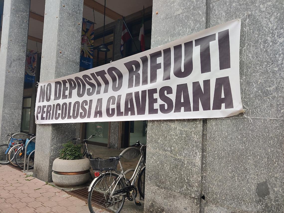 Clavesana, stop al progetto per il deposito rifiuti: una comunità continua a opporsi