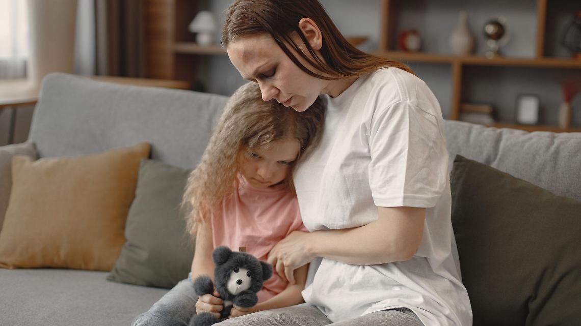 Cuneo, condannato il “padre padrone” che vietava ai vicini di salutare moglie e figlia