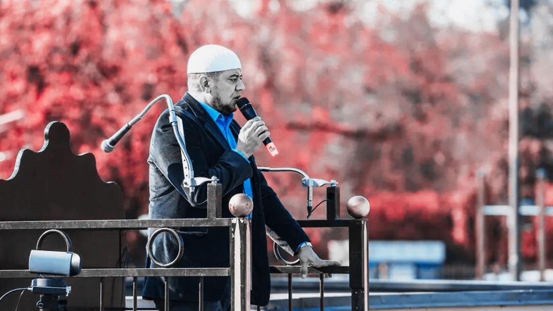 Imam Shahin, battaglia sull’asilo politico accende lo scontro: a Torino esplode il caso e la politica si spacca