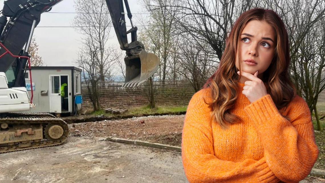 Proseguono i lavori all'ecocentro di San Mauro, ma resta aperta la polemica sulla cifra di vendita