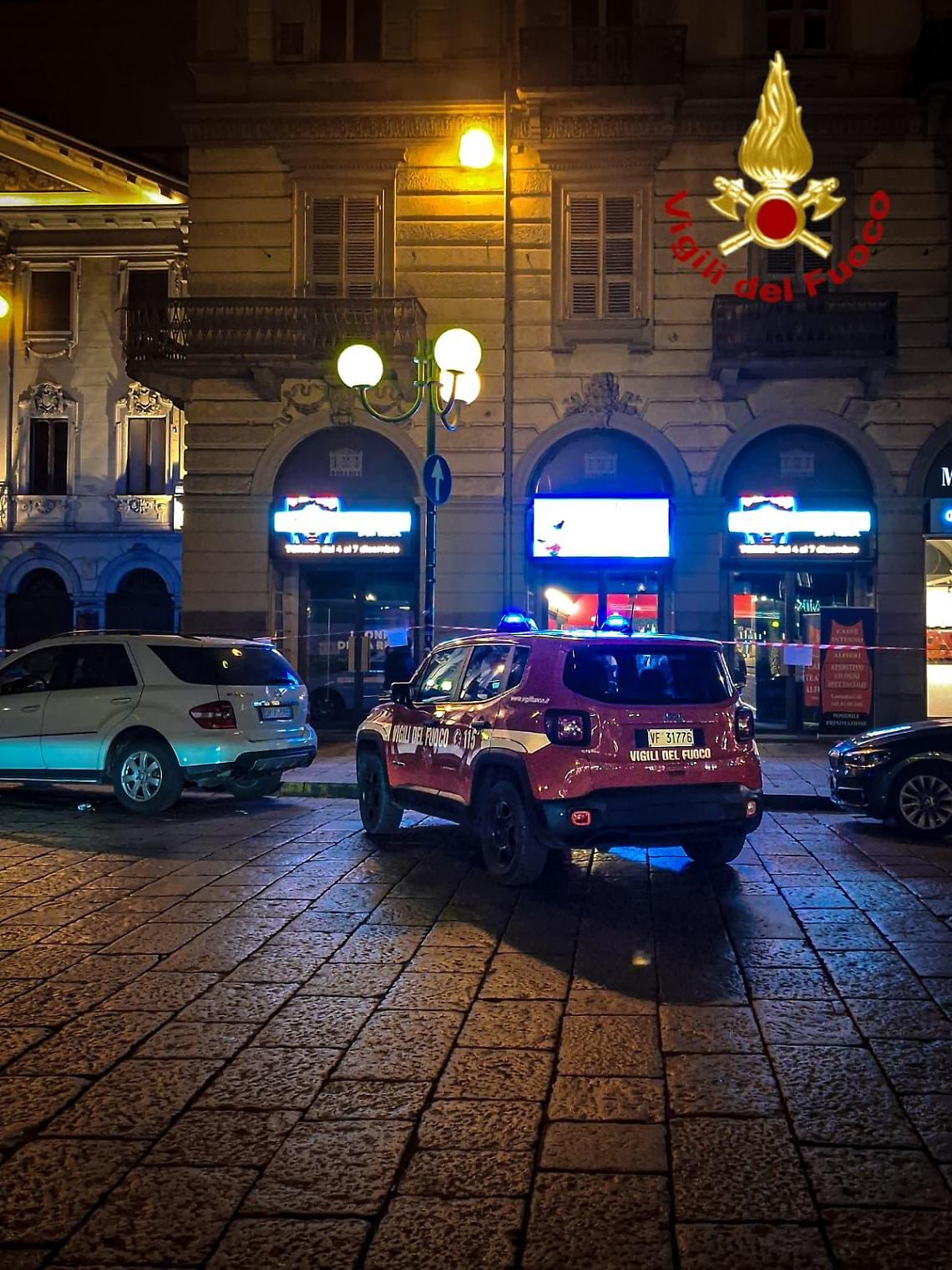 Principio d’incendio al Teatro Alfieri: intervengono i vigili del fuoco
