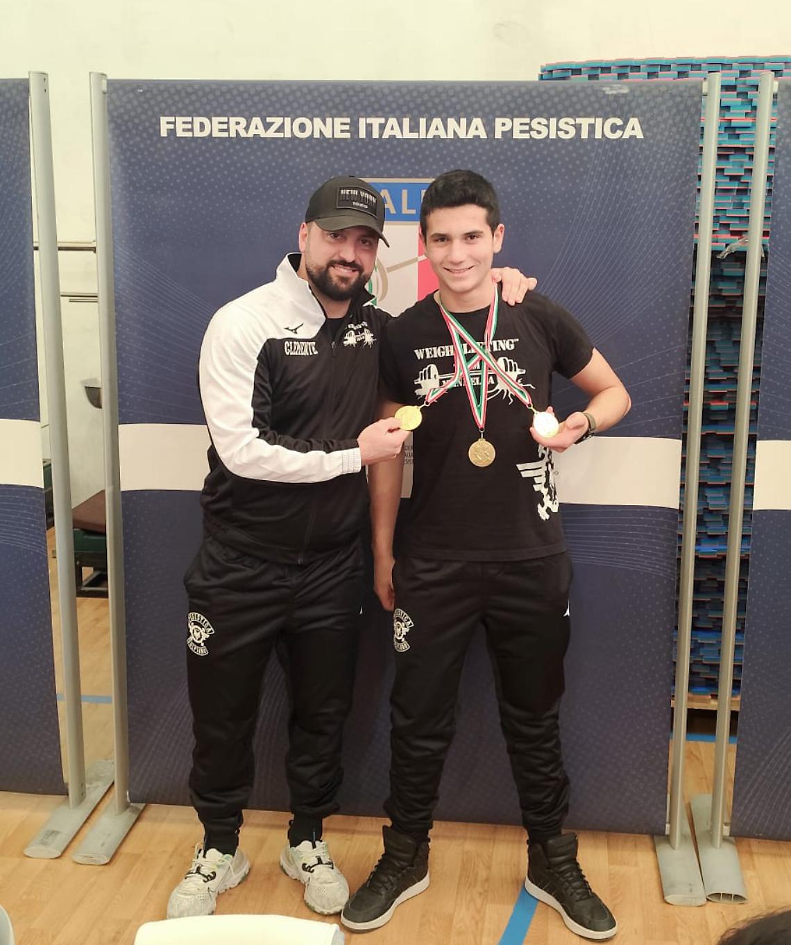 Loris Pisarro è campione italiano Esordienti 13 anni con 160kg di sollevamento pesi