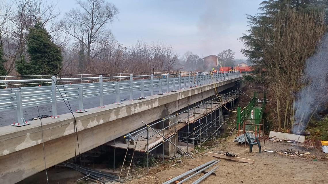 Sp98, sul ponte di Sciolze la viabilità riparte ma con i freni tirati