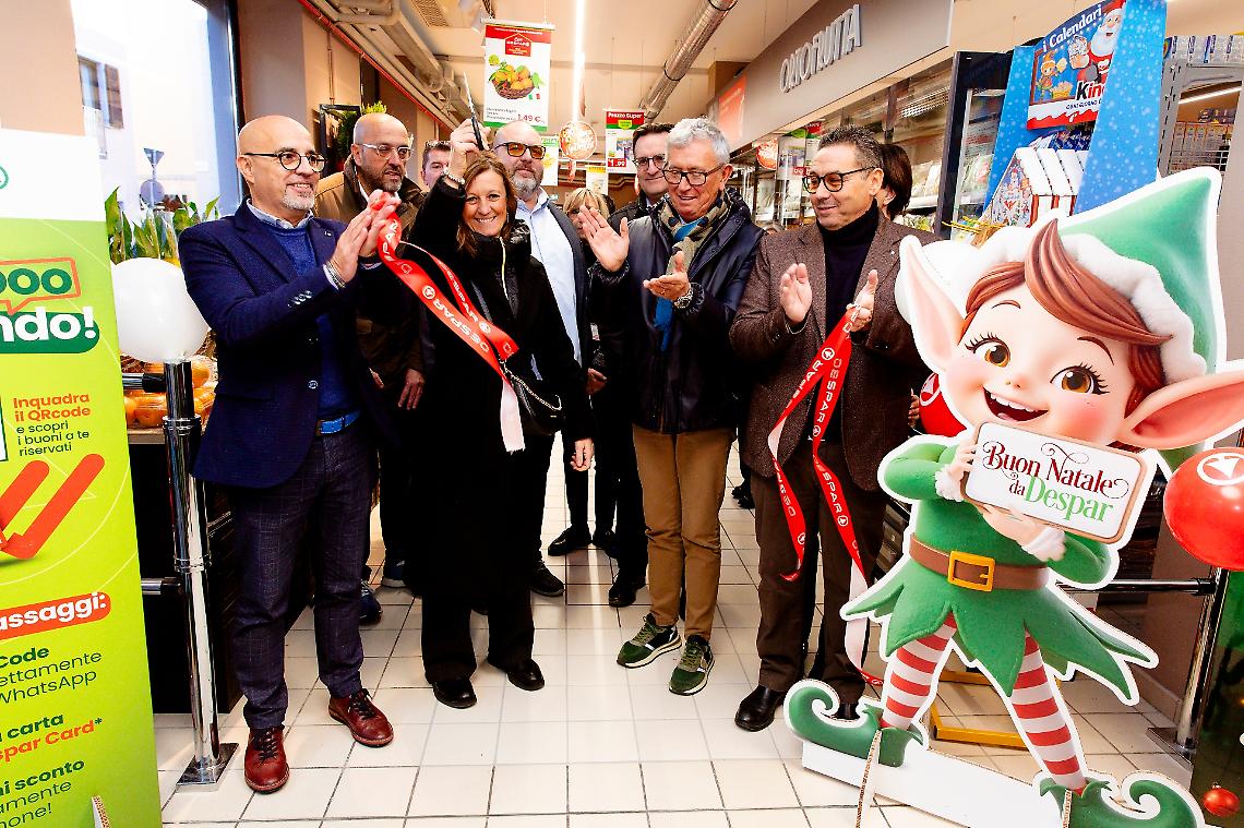 A Chivasso apre il nuovo Despar. Che festa all'inaugurazione (Le foto)