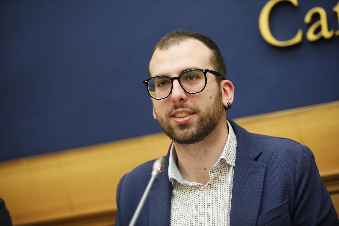 Arrestato a Torino il segretario dei Radicali, Filippo Blengino: spacciava in piazza Foroni