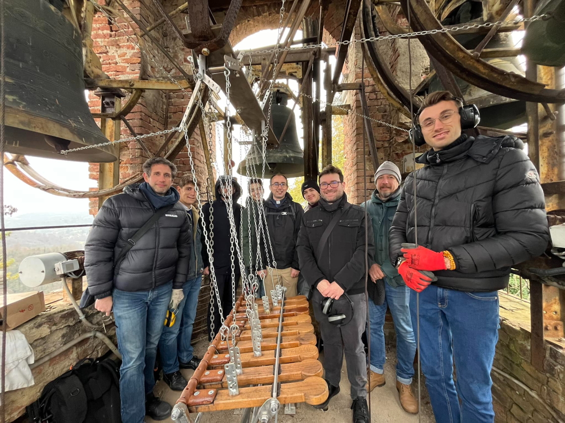 A Bussolino tornano a suonare le antiche campane: celebrazione di Avvento con CampaneTO e reduci