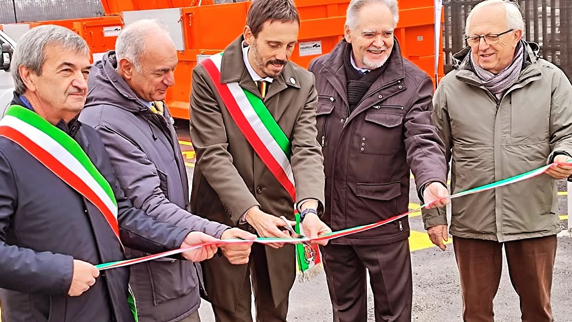 San Benigno inaugura il nuovo centro di raccolta consortile