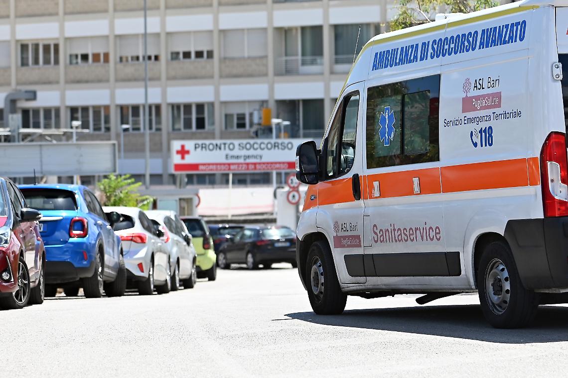 Partorisce al settimo mese in un appartamento: il neonato non sopravvive. Aperta un’indagine