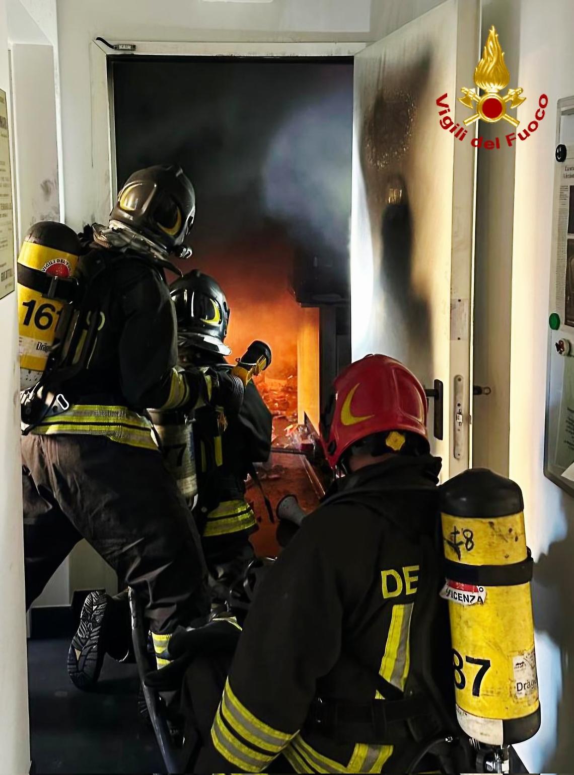 Incendio in via Alfieri a Dronero: trovato morto in mansarda il geometra Adriano Pasero