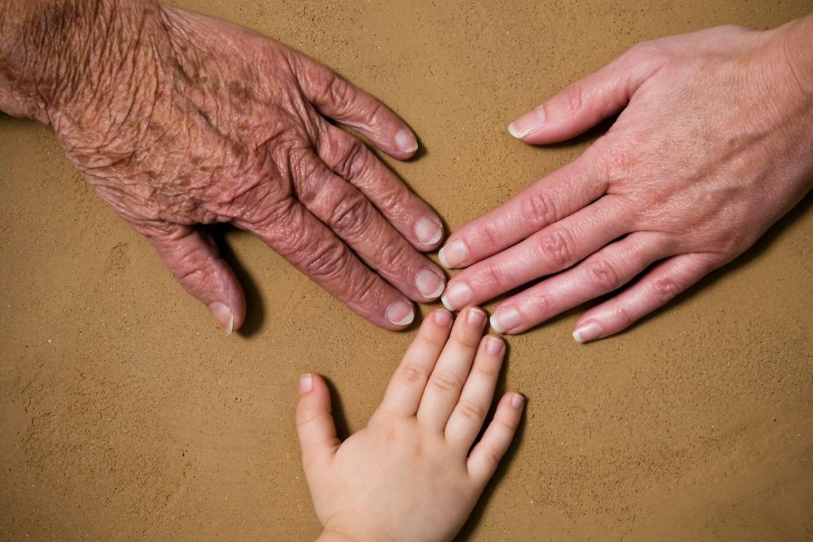 Generazioni a confronto: all’Officina H quattro epoche della comunicazione si guardano negli occhi