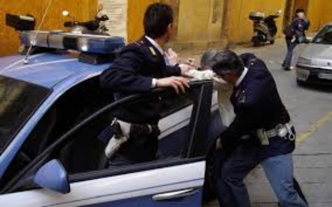 Fugge dai domiciliari per andare a trovare la fidanzata: condannato dal Tribunale di Torino